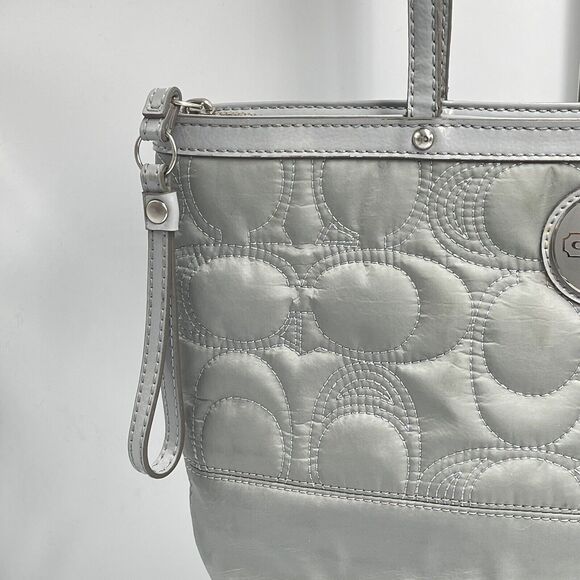 Coach Quilted Gray Signature Stitch Nylon & Patent Leather Medium Tote Bag Grey - Picture 3 of 14